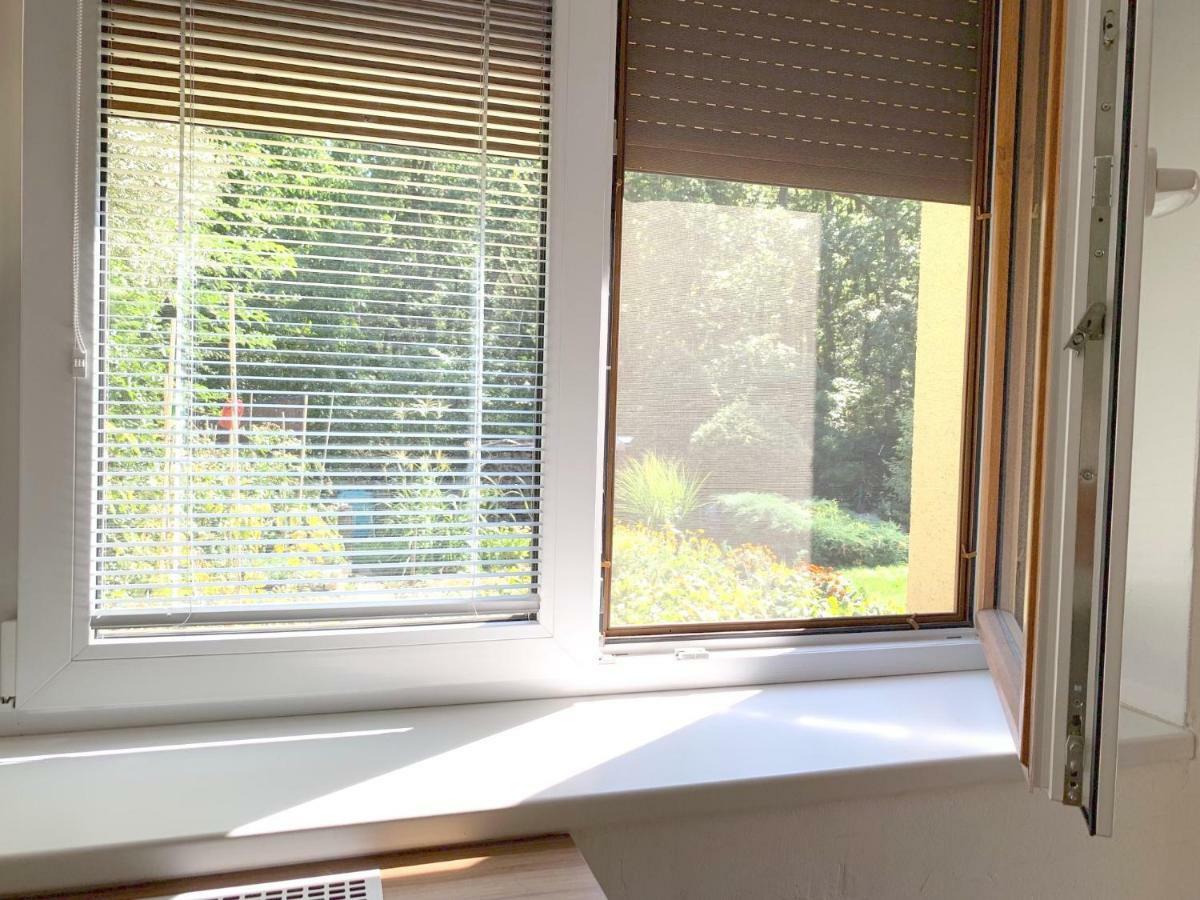Krasny Apartman U Lesa, Trolejbus Do Centra A Bvv, Parkovani Zdarma 브르노 외부 사진